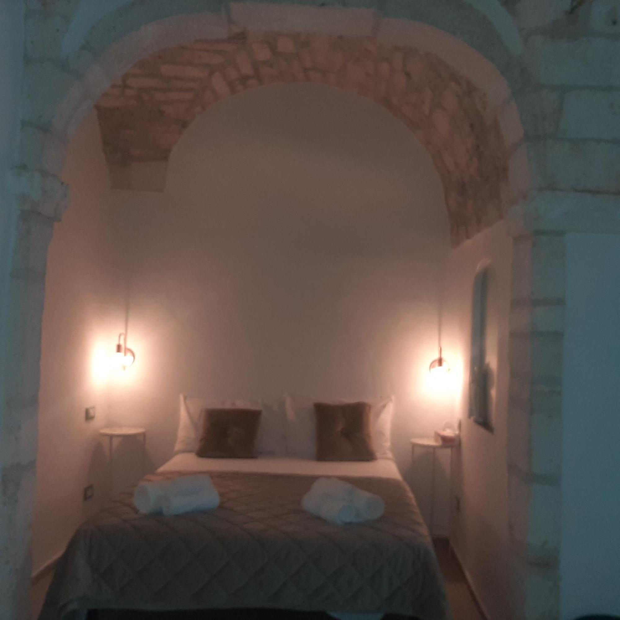 Dimora Lavinia Casa Vacanze Centro Storico Остуни Экстерьер фото