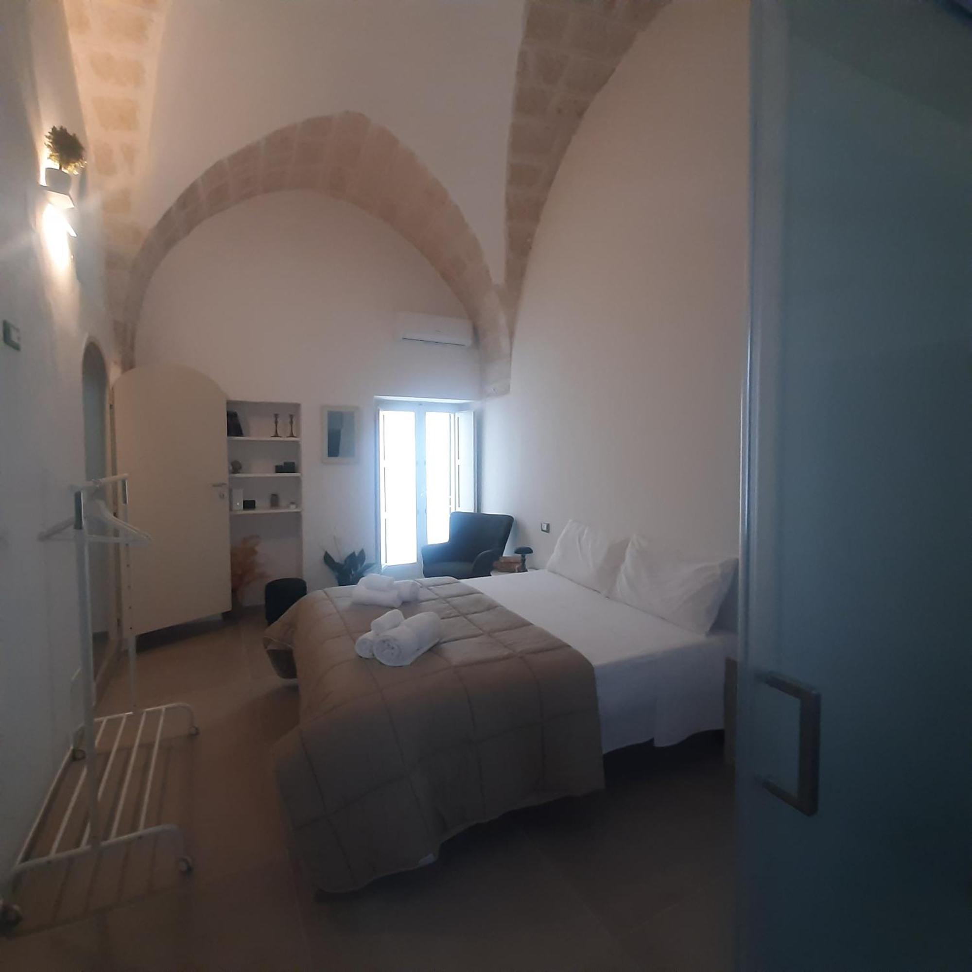 Dimora Lavinia Casa Vacanze Centro Storico Остуни Экстерьер фото