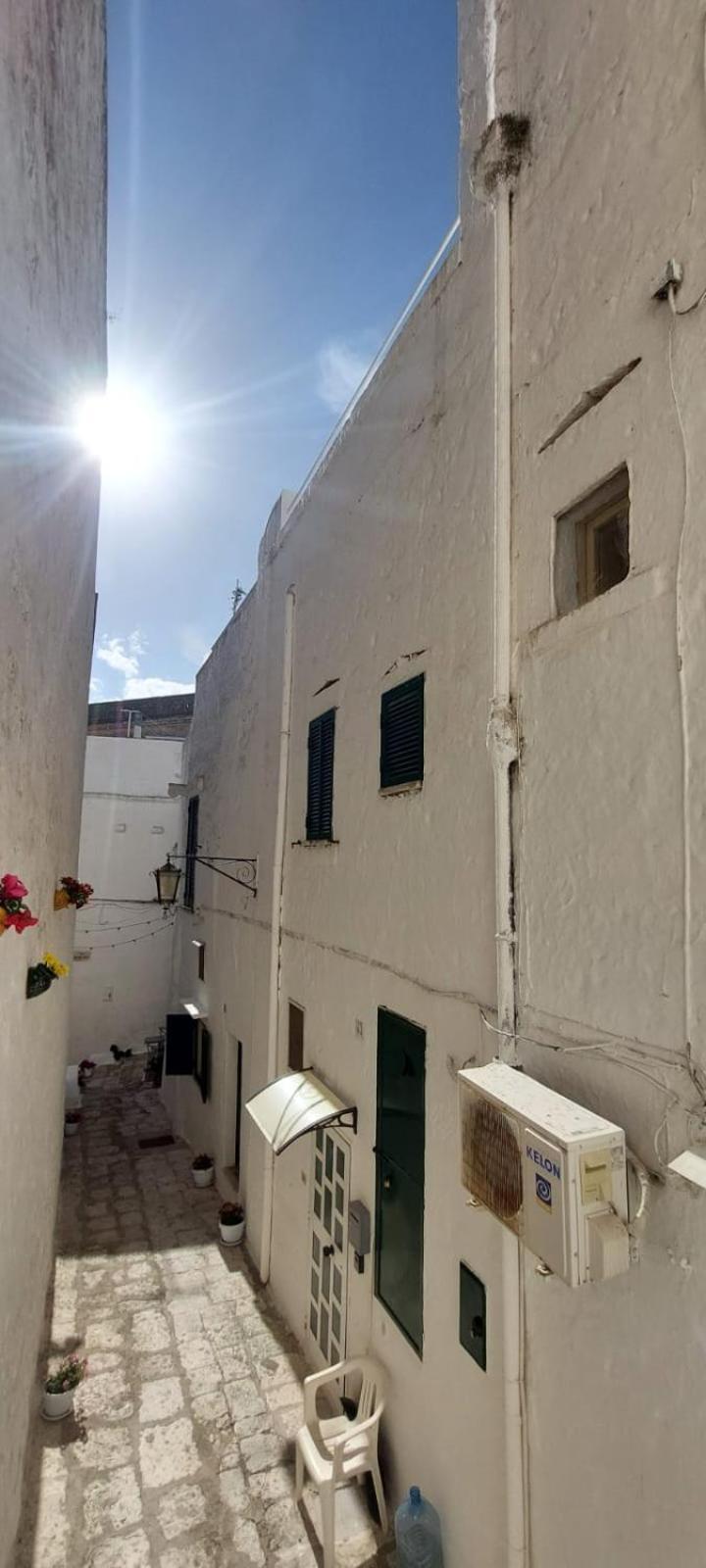Dimora Lavinia Casa Vacanze Centro Storico Остуни Номер фото