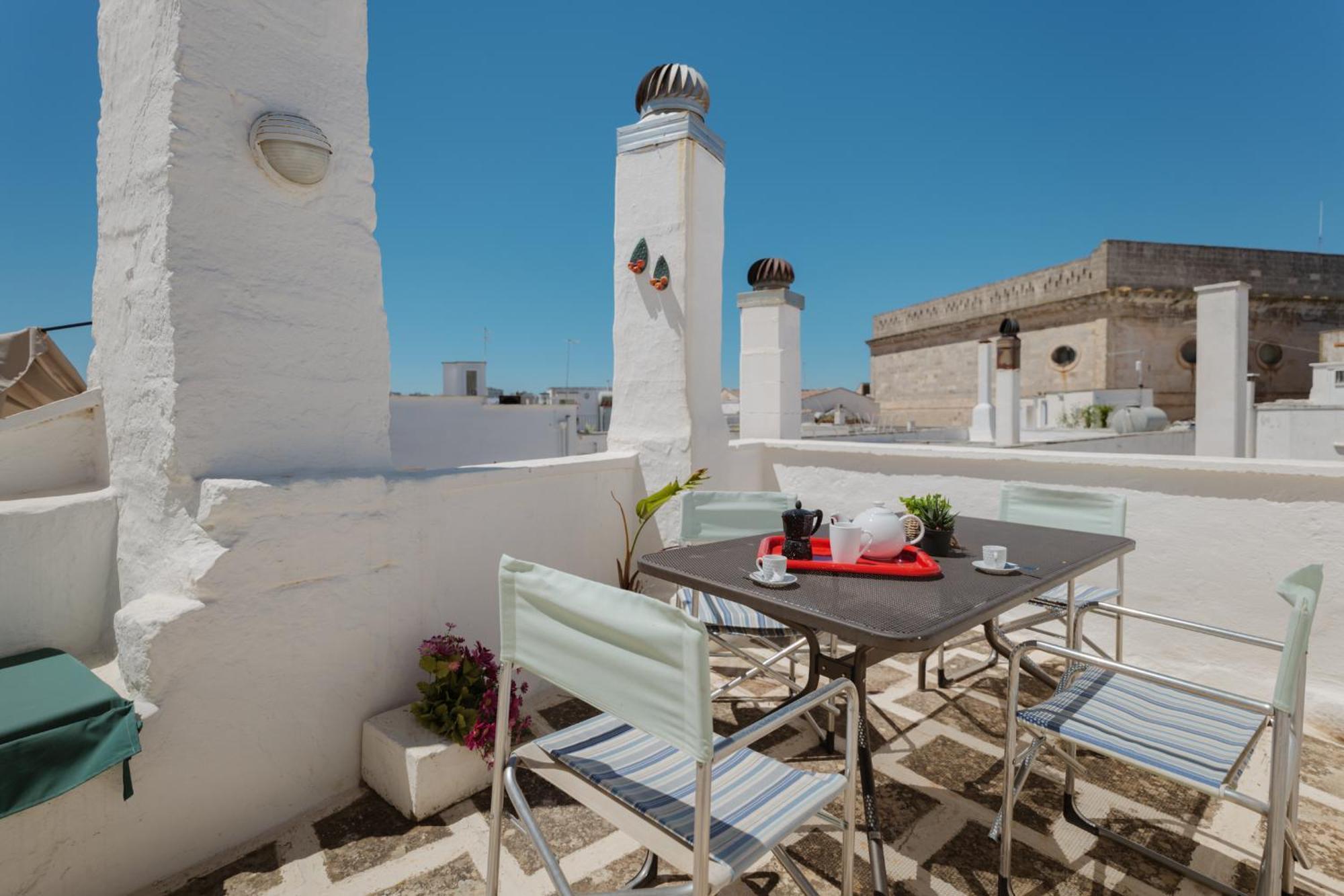 Dimora Lavinia Casa Vacanze Centro Storico Остуни Экстерьер фото