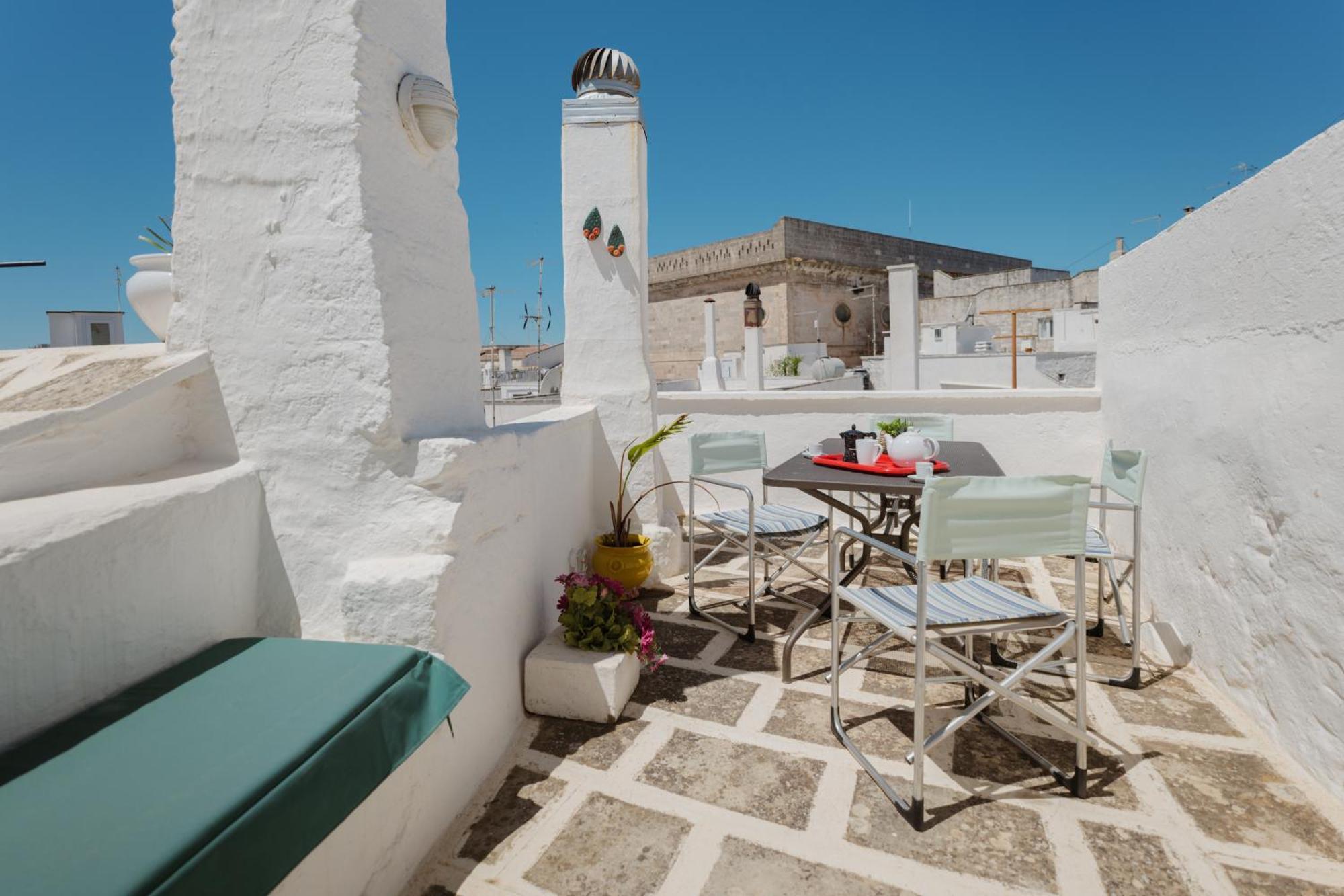 Dimora Lavinia Casa Vacanze Centro Storico Остуни Экстерьер фото